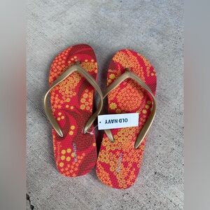 Old Navy Coral/Red and Gold Floral Flip Flops